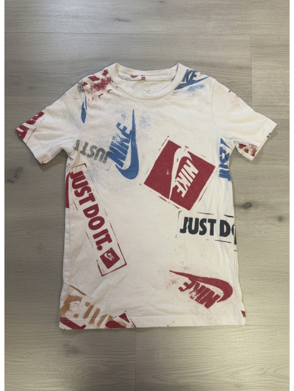 Nike Boys Graphic Print T-Shirt Just Do It Logo White Medium